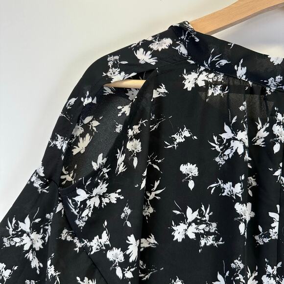 Torrid Georgette Tie Front Cold Shoulder Black Floral Blouse Womens Plus 1 - Picture 6 of 13